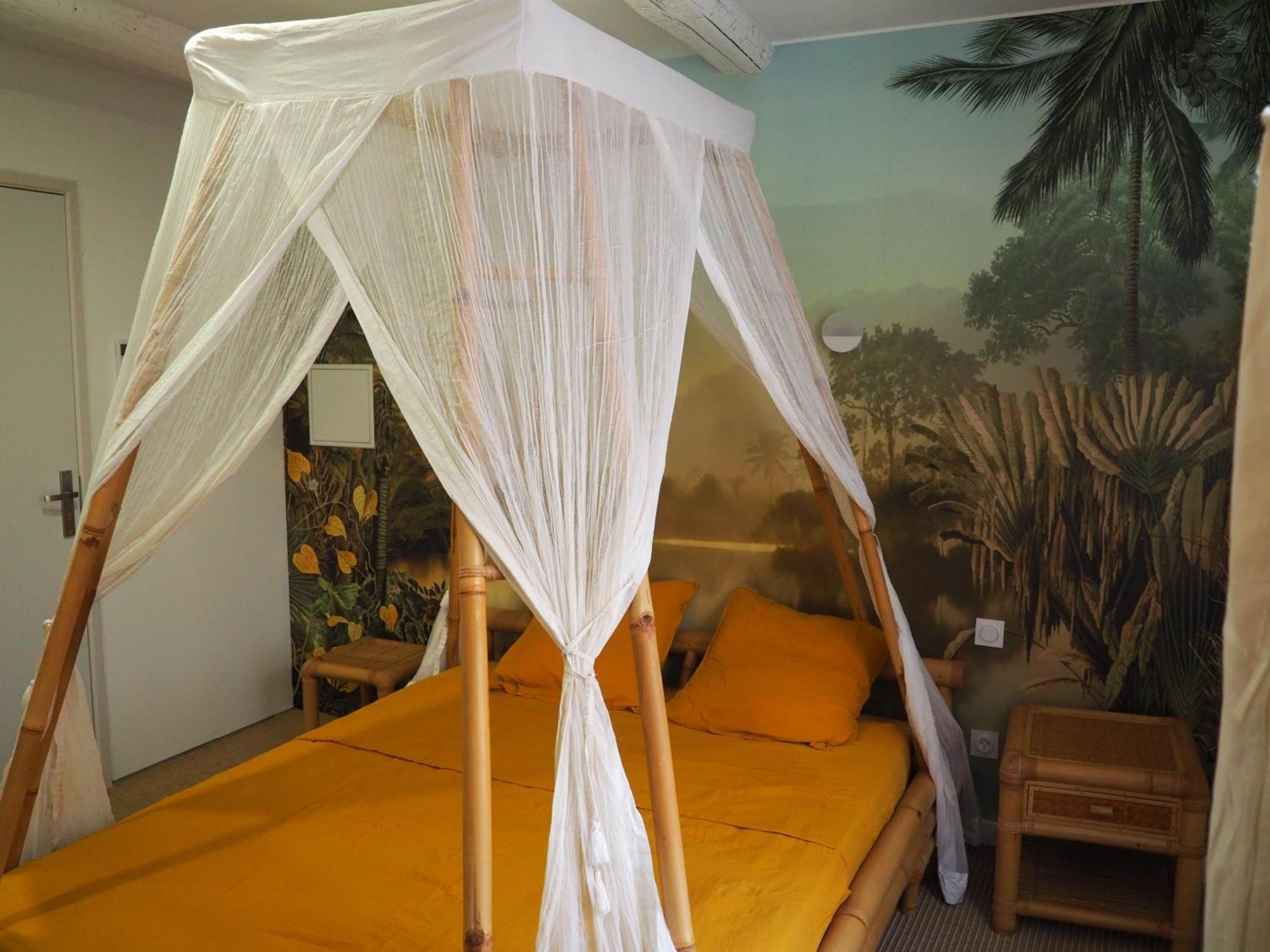 Homestay De L'oratoire-climatisees, Impasse Calme, Lumineuse, Centre Ville,