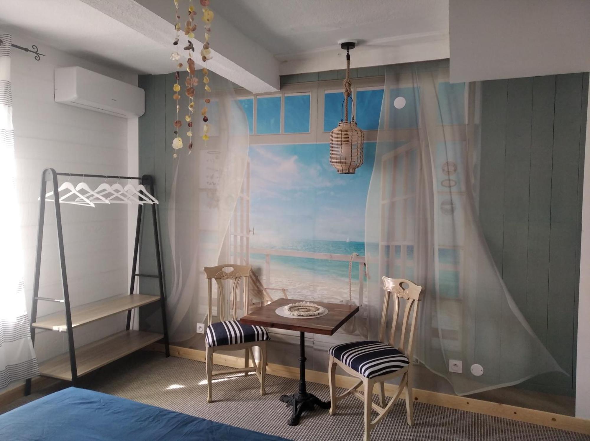 Homestay De L'oratoire-climatisees, Impasse Calme, Lumineuse, Centre Ville, *